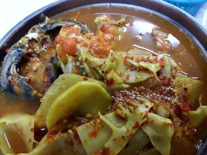 夜功府Saeng Tai Amphawa公寓 外观 照片